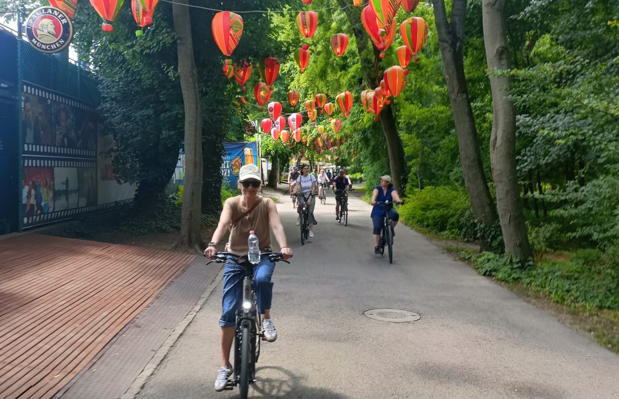 Budapest family bike tour